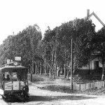 A Santa Cruz Electric Railway streetcar approaching the Vue de L'eau station, circa 1894. The casino can be seen on the right. Photo courtesy of the Santa Cruz City-County Library System.