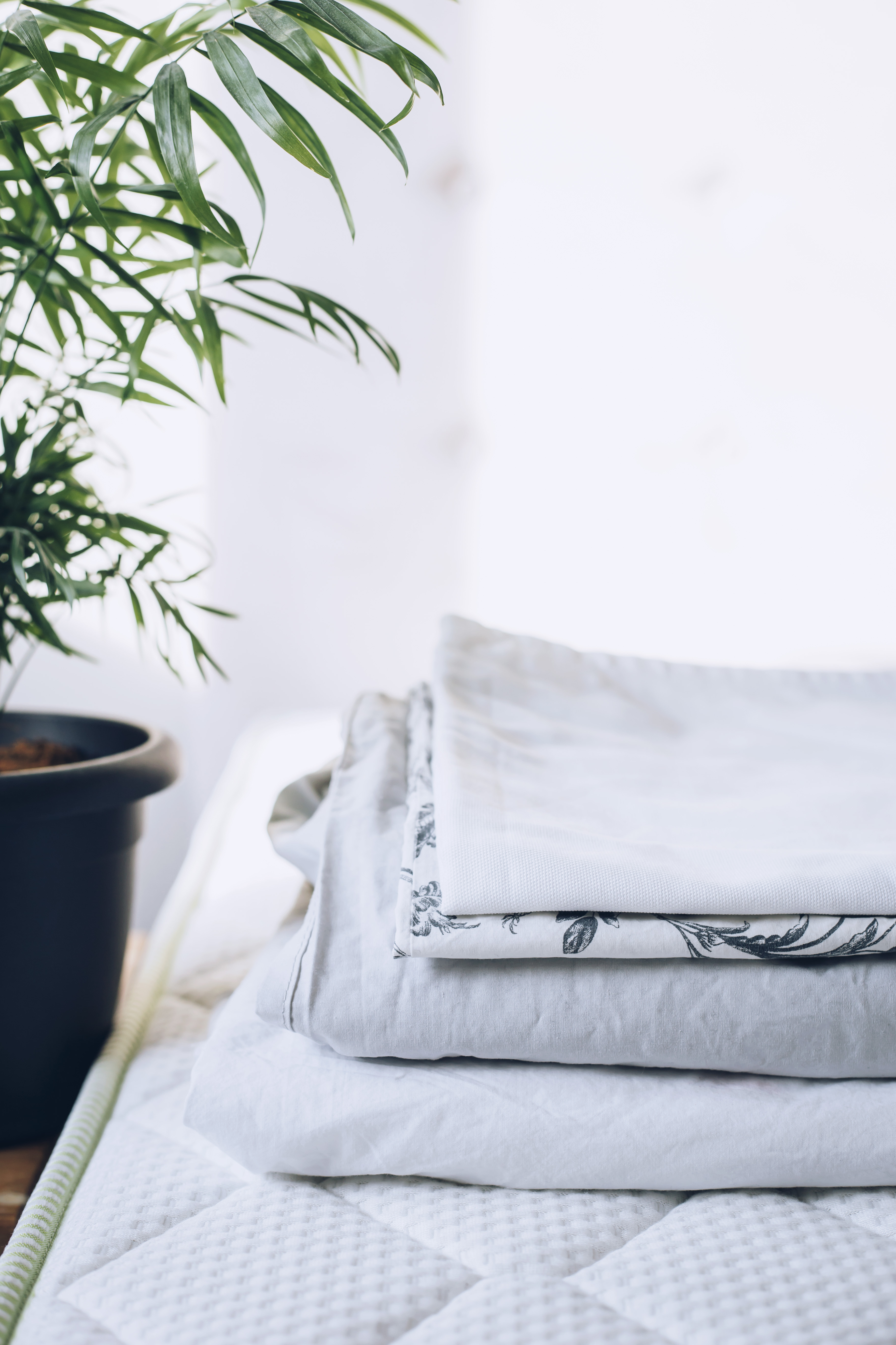 Guests Coming to Stay? We Highly Recommend You Clean These Things (Because They're Going to Look!)