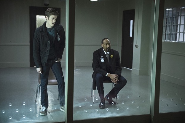 The Flash -- "Tricksters" -- Image FLA117A_0128b -- Pictured: (L-R) Grant Gustin as Barry Allen and Jesse L. Martin as Detective Joe West-- Photo: Diyah Pera/The CW -- é 2015 The CW Network, LLC. All rights reserved.