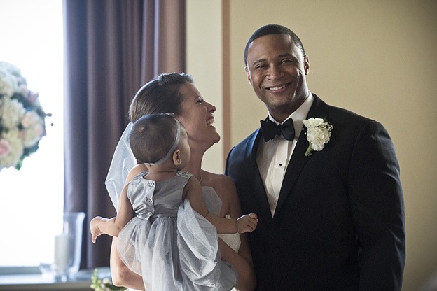 Arrow--"Suicidal Tendencies"--Image AR317A_0153b--Pictured (L-R): Audrey Marie Anderson as Lyla Michaels and David Ramsey as John Diggle--Photo: Katie Yu/The CW--é 2015 The CW Network, LLC. All rights reserved.