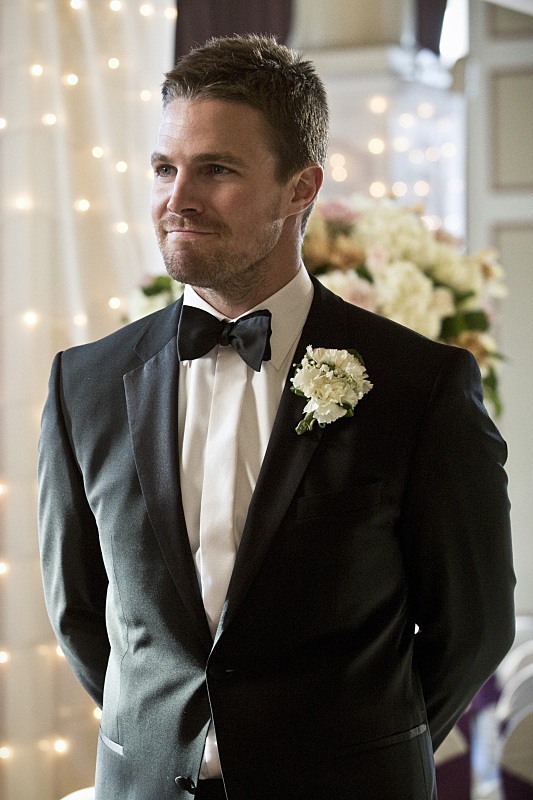 Arrow--"Suicidal Tendencies"--Image AR317A_0059b--Pictured: Stephen Amell as Oliver Queen--Photo: Katie Yu/The CW--é 2015 The CW Network, LLC. All rights reserved.