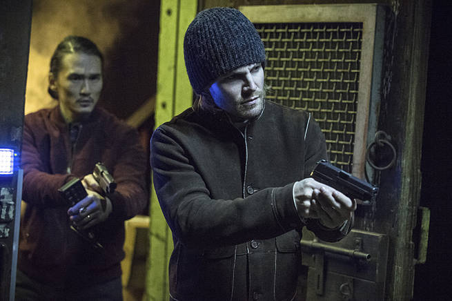 Arrow -- "Broken Arrow" -- Image AR319A_0464b--Pictured (L-R): Karl Yune as Maseo and Stephen Amell as Oliver Queen -- Photo: Cate Cameron/The CW -- é 2015 The CW Network, LLC. All Rights Reserved