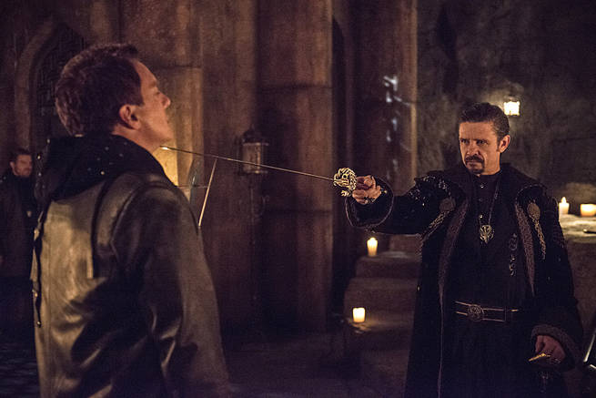 Arrow -- "This is Your Sword" -- Image AR322A_0226b -- Pictured (L-R): John Barrowman as Malcolm Merlyn and Matt Nable as Ra's al Ghul -- Photo: Cate Cameron/The CW -- é 2015 The CW Network, LLC. All Rights Reserved.