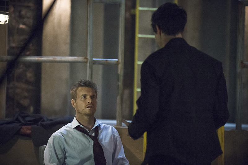 The Flash -- "Grodd Lives" -- Image FLA121B_0131b -- Pictured: Rick Cosnett as Detective Eddie Thawne -- Photo: Cate Cameron/The CW -- é 2015 The CW Network, LLC. All rights reserved.