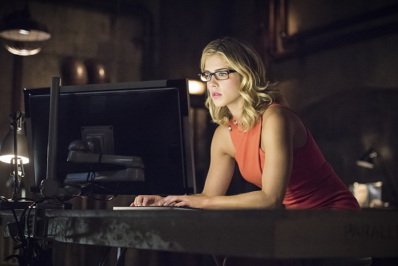 Arrow -- "Green Arrow" -- Image AR401A_0120b -- Pictured: Emily Bett Rickards as Felicity Smoak -- Photo: Dean Buscher /The CW -- é 2015 The CW Network, LLC. All Rights Reserved.