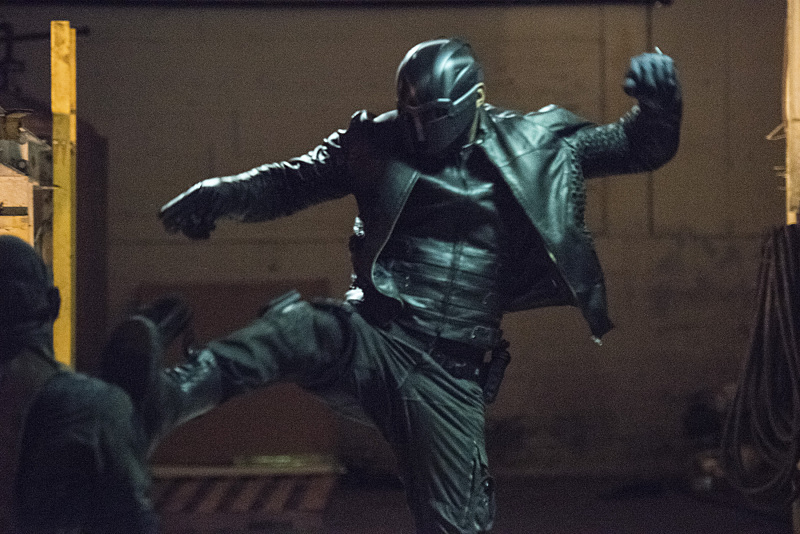 Arrow -- "Green Arrow" -- Image AR401B_0458b -- Pictured: David Ramsey as John Diggle -- Photo: Dean Buscher /The CW -- é 2015 The CW Network, LLC. All Rights Reserved