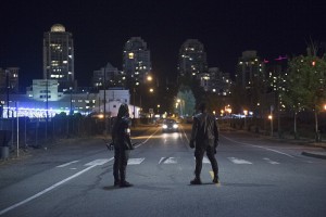 Arrow -- "Restoration" -- Image AR403A_0316b.jpg --Pictured (L-R): Stephen Amell as The Arrow and David Ramsey as John Diggle -- Photo: Diyah Pera /The CW -- é 2015 The CW Network, LLC. All Rights Reserved.