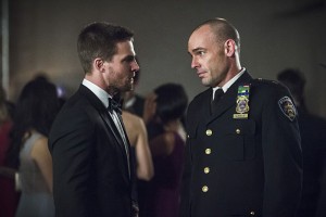 Arrow -- "Brotherhood" -- Image AR407B_136b.jpg -- Pictured: Stephen Amell as Oliver Queen and Paul Blackthorne as Detective Quentin Lance -- Photo: Cate Cameron/The CW -- é 2015 The CW Network, LLC. All Rights Reserved.