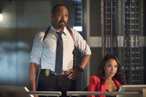 The Flash -- "Gorilla Warfare" -- Image FLA207B_0299b.jpg -- Pictured (L-R): Jesse L. Martin as Detective Joe West and Candice Patton as Iris West -- Photo: Cate Cameron/The CW -- é 2015 The CW Network, LLC. All rights reserved.
