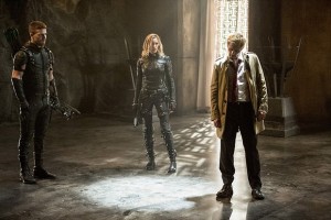 Arrow -- "Haunted" -- Image AR404B_0226b.jpg -- Pictured (L-R): Stephen Amell as The Arrow, Katie Cassidy as Black Canary and Matt Ryan as Constantine -- Photo: Cate Cameron/ The CW -- é 2015 The CW Network, LLC. All Rights Reserved.