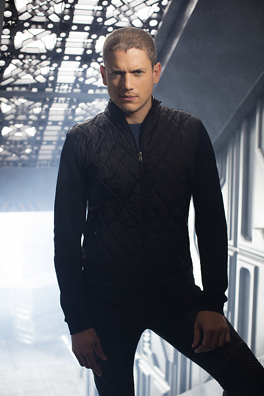 Wentworth Miller as Leonard Snart/Captain Cold