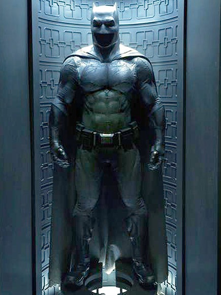 Batman v Superman: Dawn of Justice suit