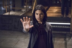 The Flash -- "Versus Zoom" -- Image: FLA218A_0196b.jpg -- Pictured: Carlos Valdes as Cisco Ramon -- Photo: Cate Cameron/The CW -- é 2016 The CW Network, LLC. All rights reserved.