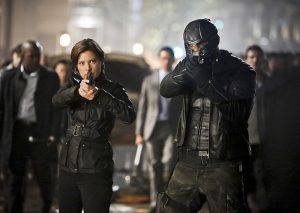 Arrow -- "Schism " -- Image AR423b_0222b.jpg -- Pictured (L-R): Audrey Marie Anderson as Lyla Michaels and David Ramsey as John Diggle -- Photo: Bettina Strauss/The CW -- é 2016 The CW Network, LLC. All Rights Reserved.