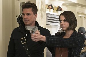 Arrow -- "Lost in the Flood" -- Image AR422b_0322b.jpg -- Pictured (L-R): John Barrowman as Malcolm Merlyn and Willa Holland as Thea Queen -- Photo: Katie Yu/The CW -- é 2016 The CW Network, LLC. All Rights Reserved.