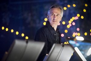 Arrow -- "Monument Point" -- Image AR421b_0005b.jpg -- Pictured: Tom Amandes as Noah Kuttler/Calculator -- Photo: Dean Buscher/The CW -- é 2016 The CW Network, LLC. All Rights Reserved.