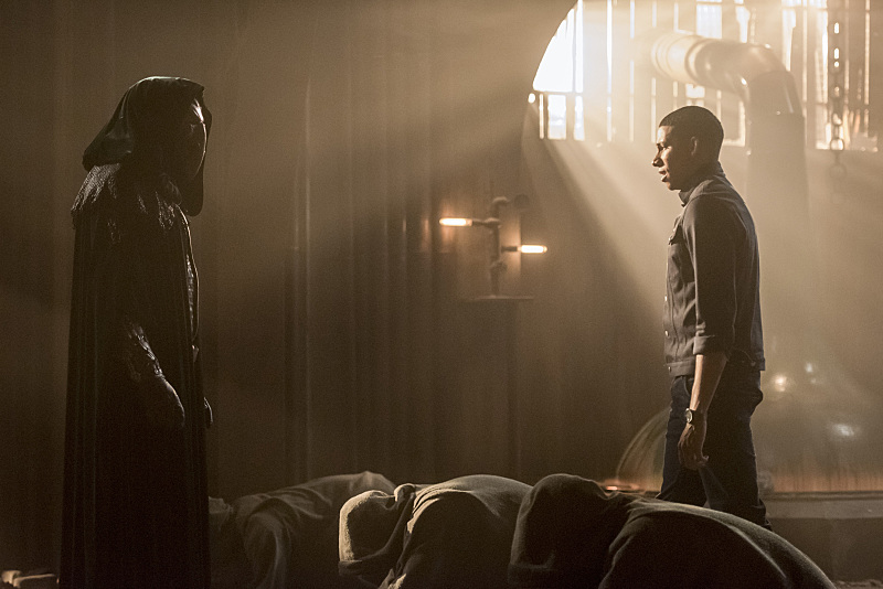 The Flash -- "Shade" -- Image FLA306b_0052b.jpg -- Pictured (L-R): Dr. Alchemy and Keiynan Lonsdale as Wally West -- Photo: Dean Buscher/The CW -- é 2016 The CW Network, LLC. All rights reserved