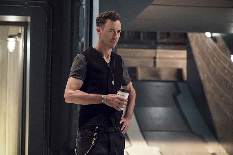 The Flash -- "The Present" -- Image FLA309b_0105b.jpg -- Pictured: Tom Cavanagh as Harrison Wells -- Photo: Katie Yu/The CW -- é 2016 The CW Network, LLC. All rights reserved.