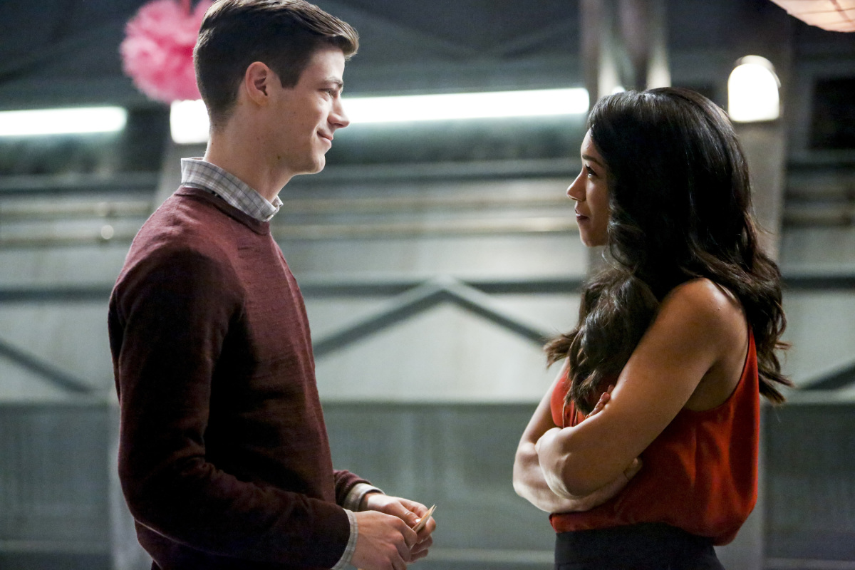 The Flash -- "Attack on Central City" -- FLA314b_0141b.jpg -- Pictured (L-R): Grant Gustin as Barry Allen and Candice Patton as Iris West -- Photo: Bettina Strauss/The CW -- é 2017 The CW Network, LLC. All rights reserved.