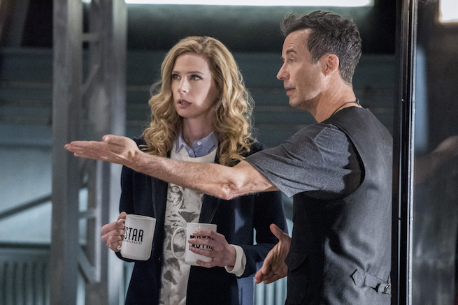 The Flash -- "Infantino Street" -- FLA322a_0212b.jpg -- Pictured (L-R): Anne Dudek as Tracy Brand and Tom Cavanagh as Harrison Wells -- Photo: Dean Buscher /The CW -- é 2017 The CW Network, LLC. All rights reserved.