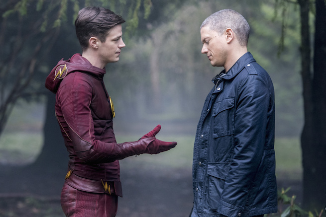 The Flash -- "Infantino Street" -- FLA322b_0151b.jpg -- Pictured (L-R): Grant Gustin as Barry Allen and Wentworth Miller as Leonard Snart/Captain Cold -- Photo: Dean Buscher /The CW -- é 2017 The CW Network, LLC. All rights reserved.
