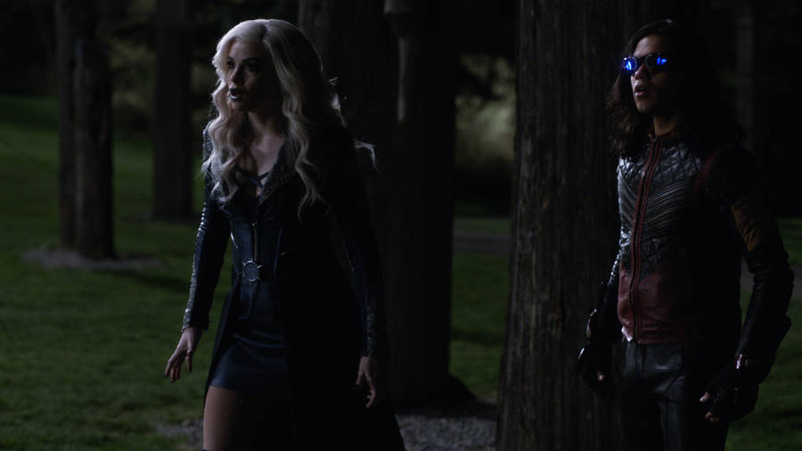 The Flash -- "Finish Line" -- FLA323c_0028.jpg -- Pictured (L-R): Danielle Panabaker as Killer Frost and Carlos Valdes as Cisco Ramon -- Photo: The CW -- é 2017 The CW Network, LLC. All rights reserved.