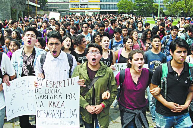 10-Protesta_CU-3-25CM