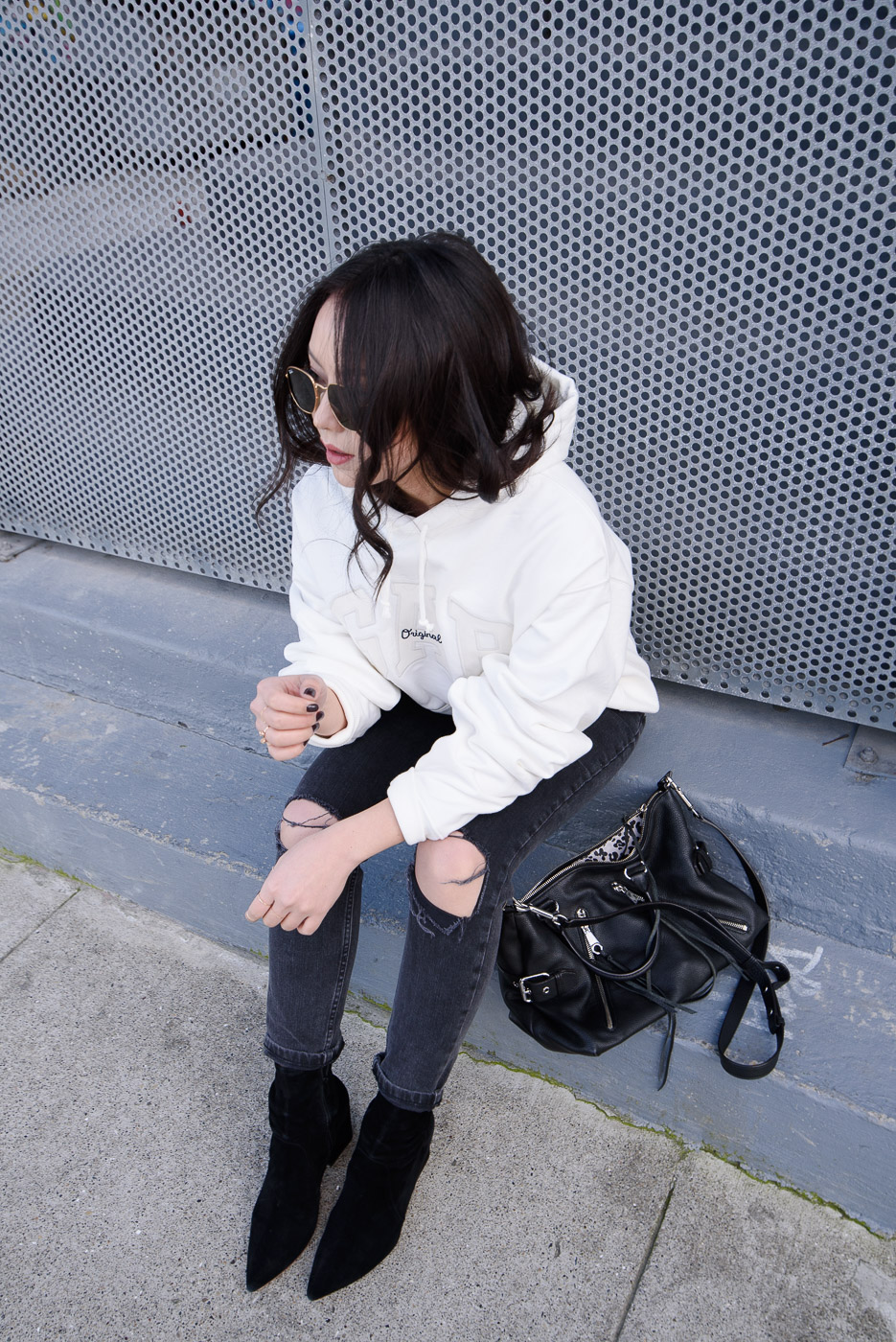 gap hoodie outfit