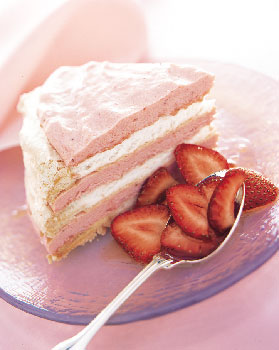 Frozen Vacherin Torte with Rhubarb Cream and Strawberries Frozen Vacherin Torte with Rhubarb Cream and Strawberries