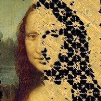The original painting of Mona Lisa overlaid with an atomic force microscopy image of the Mona Lisa self-assembled from DNA origami tiles.