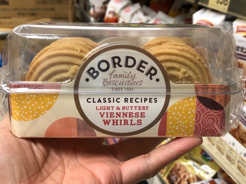Border Light & Buttery Viennese Whirls Cookies 1Source