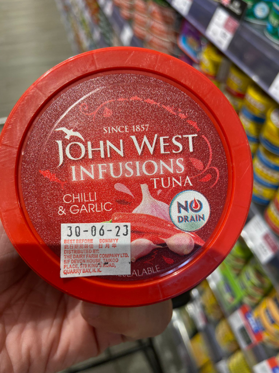 John West Infusions Tuna Chilli & Garlic 1Source