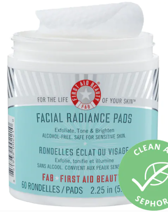 First Aid Beauty Facial Radiance Pads 1Source