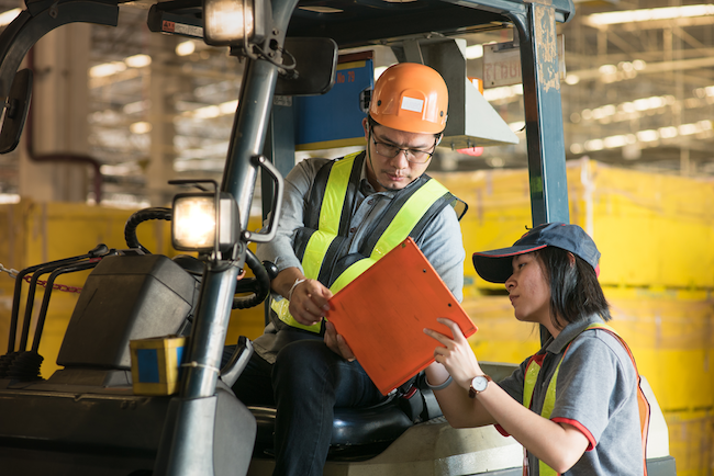 Heavy Equipment Rental With a CDL – Do You Meet the Operator Requirements