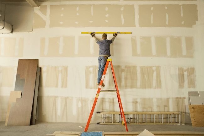 Ladders Safety Guide: How to Choose the Right Ladder for Your Project
