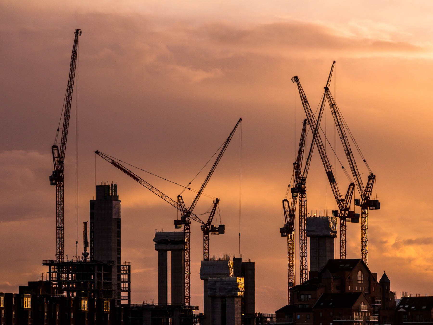 World’s Biggest and Strongest Cranes