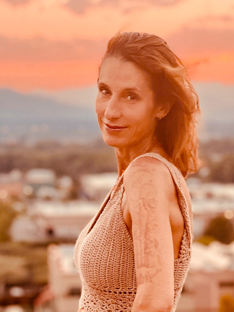 Elizabeth Mantia Bio