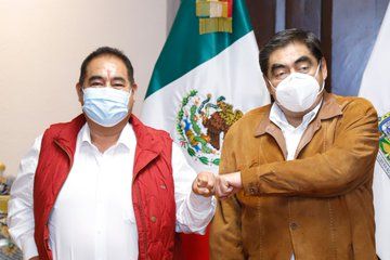 Mario de la Rosa es recibido en Casa Aguayo