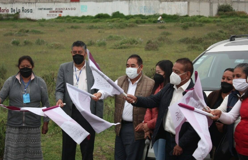 Dan Banderazo a construcción de  escuela en #Tepalcayuca #Amozoc