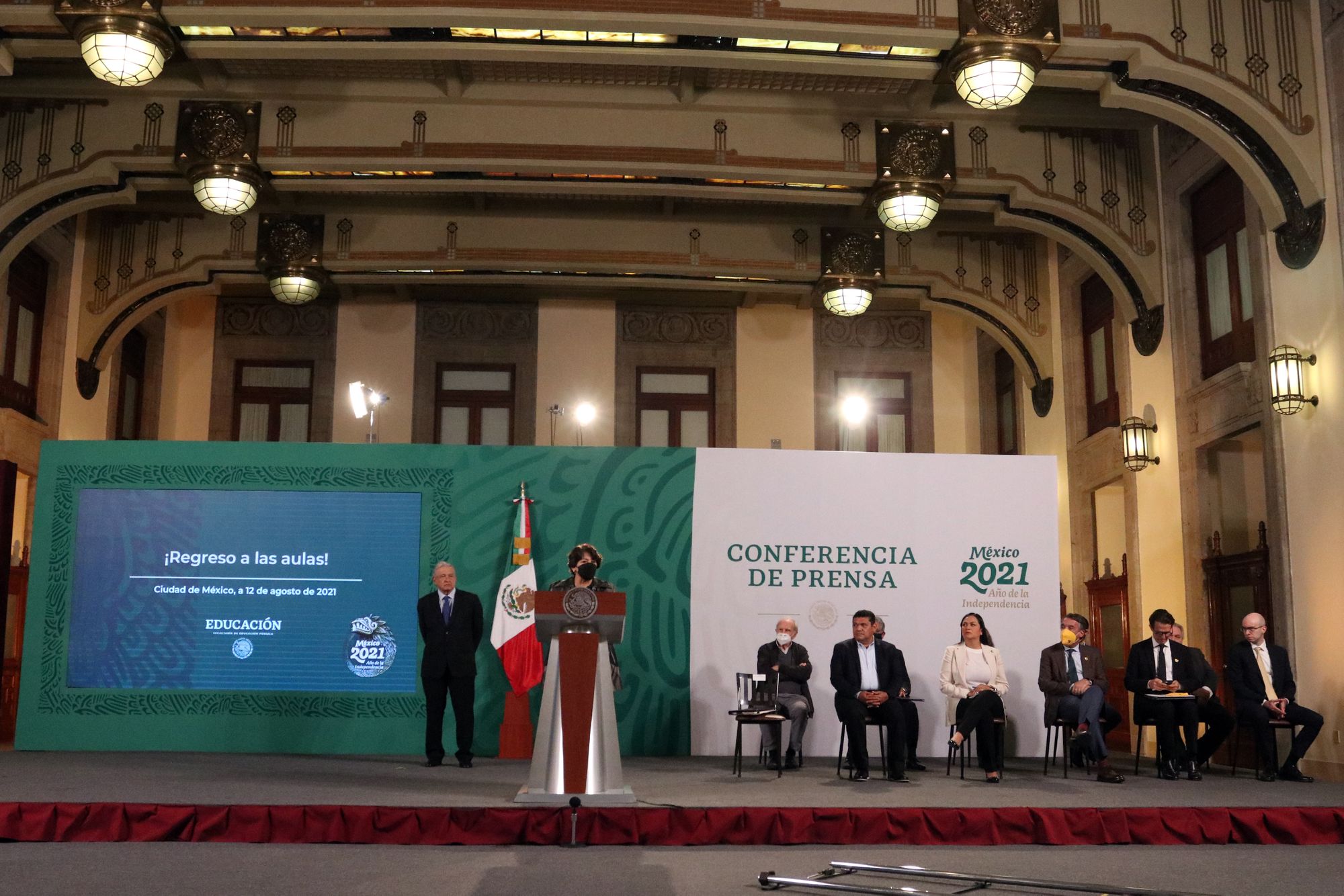 Padres firmarán Carta compromiso para regreso a clases.