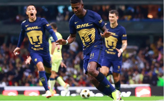 Pumas elimina al América y es semifinalista.