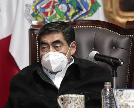 Regulará gobierno tarifas de las plataformas de transporte, anuncia MBH