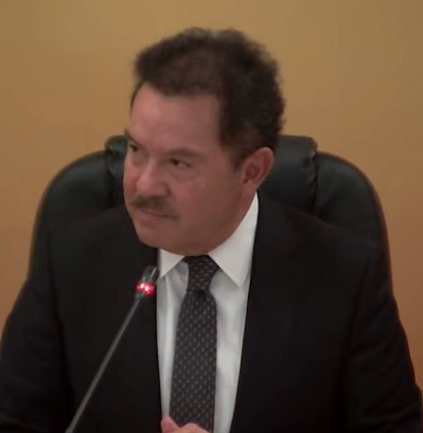 Los Juegos

Dos primos y sus lazos de sangre y de hiel