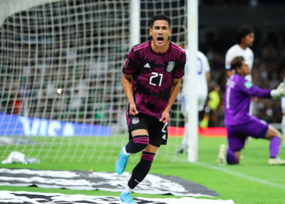 México clasifica al Mundial de Qatar tras vencer 2-0 a El Salvador