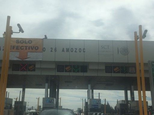 Comando armado asalta la caseta de cobro de Amozoc