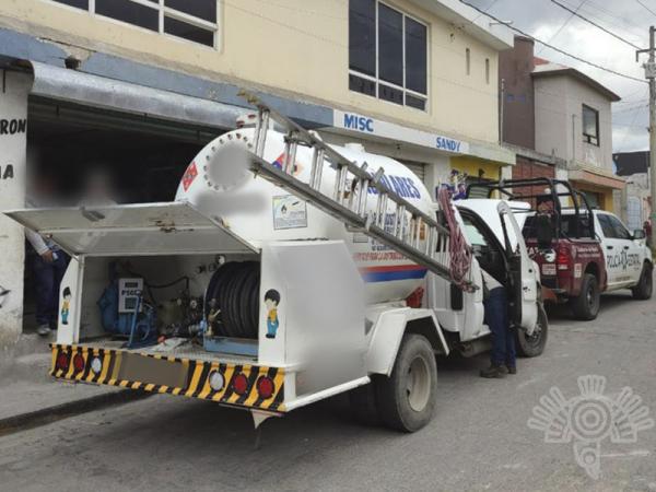 Detiene Policía Estatal a persona en posesión presuntamente ilegal de gas L.P. en Amozoc