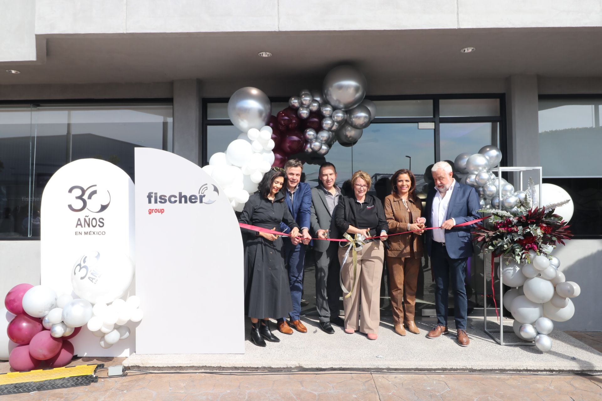 Celebra Olivia Salomón 30 años de Fischer Group en Amozoc