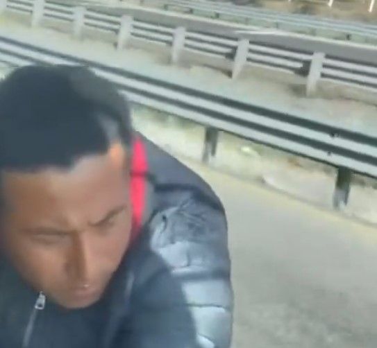 Conductor pide auxilio ante asalto llegando a la caseta de Amozoc