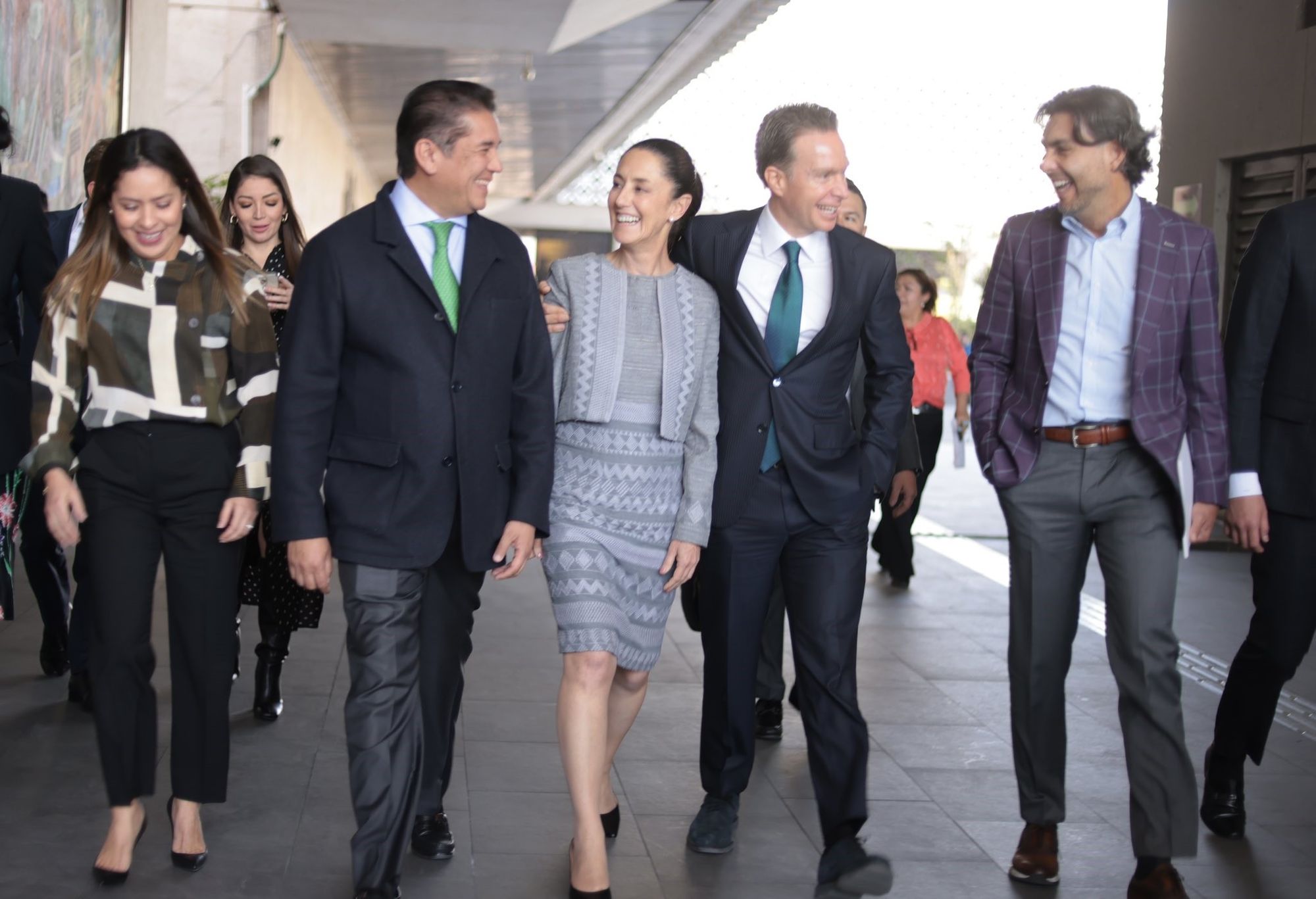 Los Juegos

El Verde se pinta de Sheinbaum