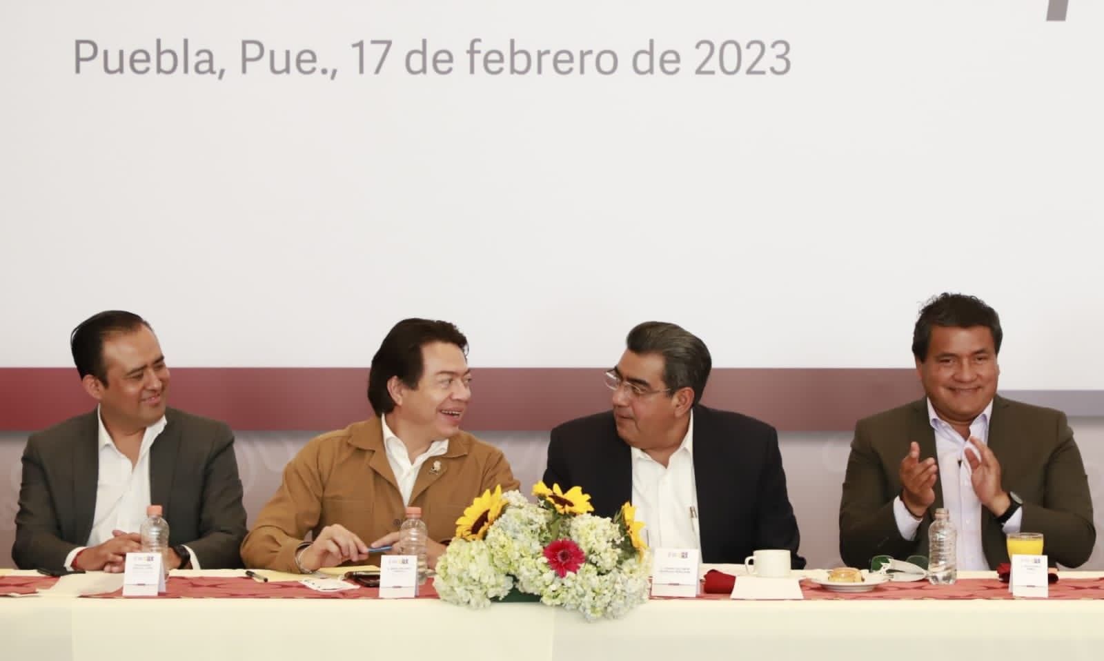 Los Juegos
Morena nacional y poblana, juntos a 2024; cayeron los apócrifos gestores